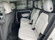Land Rover Defender 15