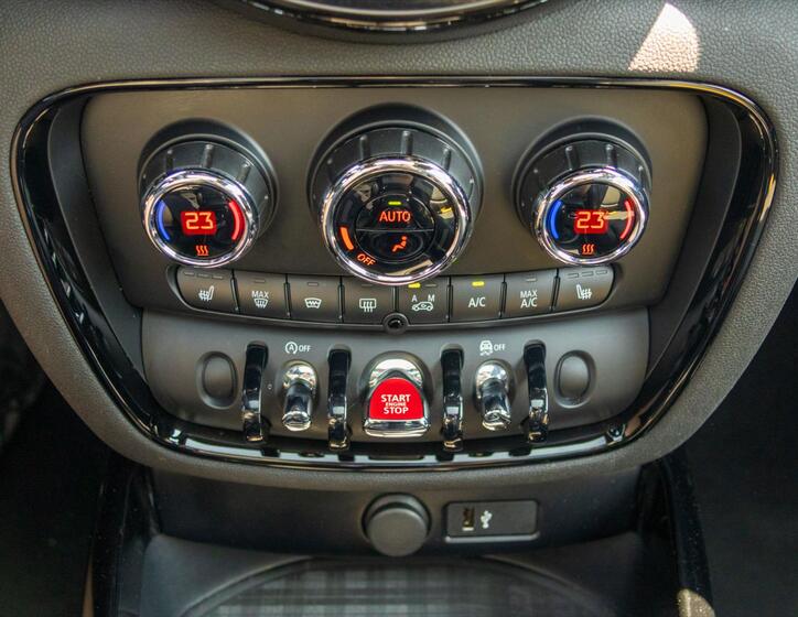 Mini Clubman 26