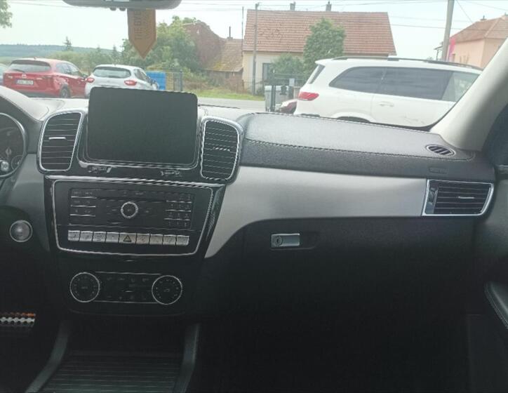 Mercedes-Benz GLE 12