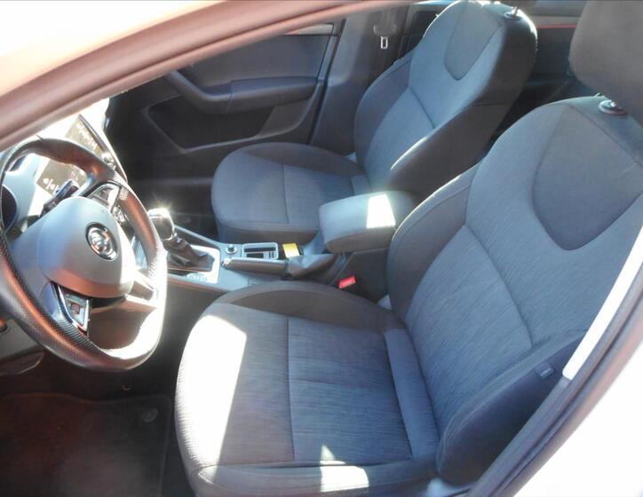 Škoda Octavia 25