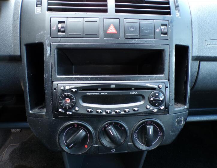 Volkswagen Polo 9