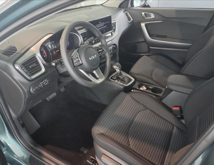 KIA Ceed 4