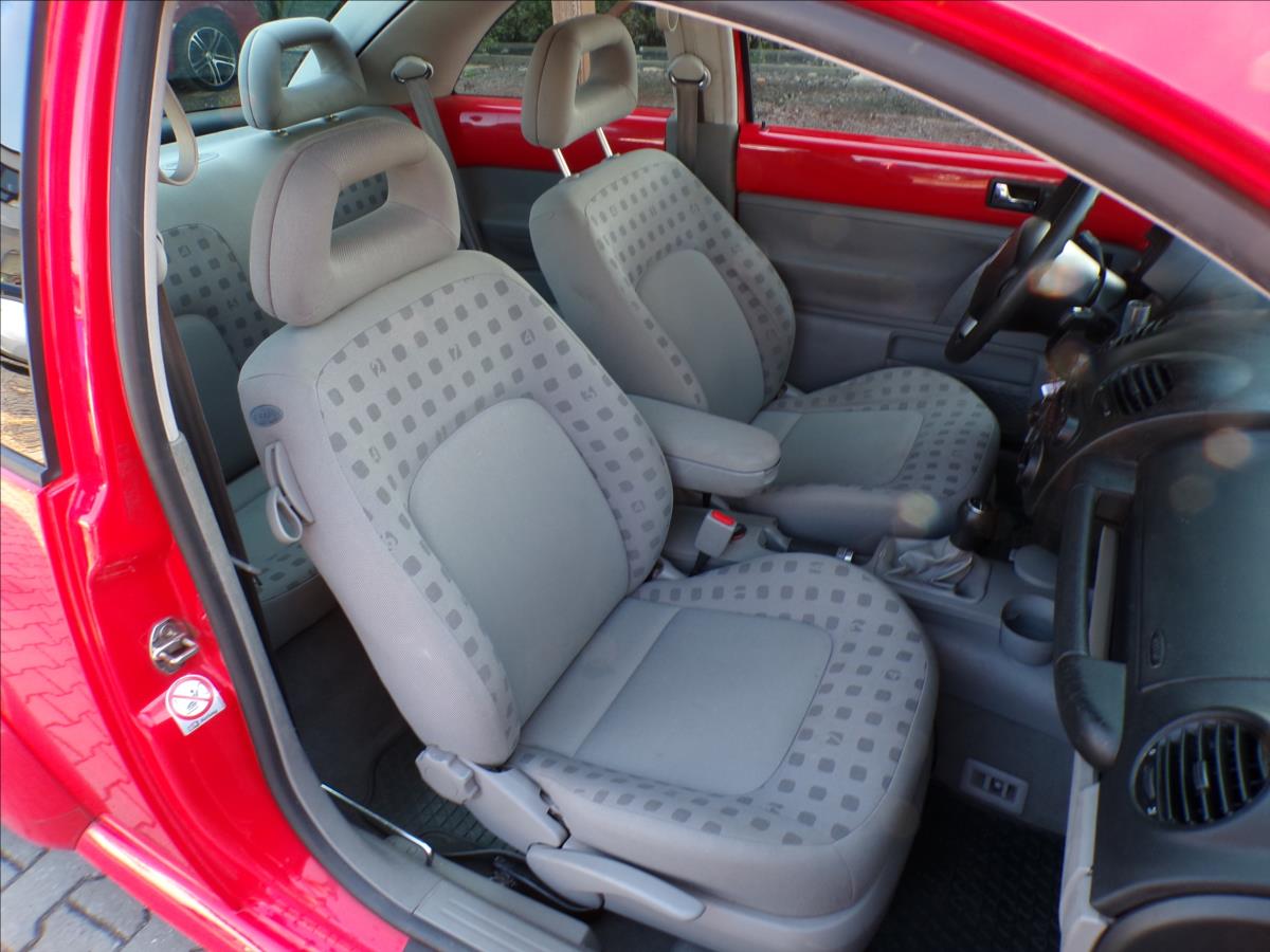 Volkswagen New Beetle