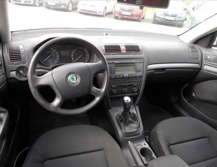 Škoda Octavia 16