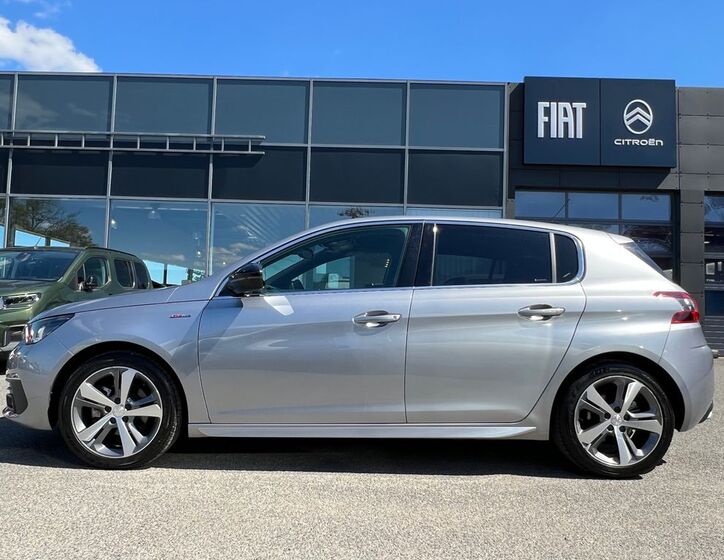 Peugeot 308 4