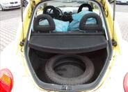 Volkswagen New Beetle 12