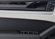 Porsche Cayenne 9