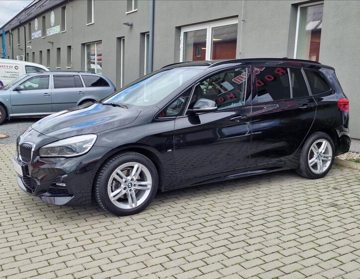 BMW Řada 2 6