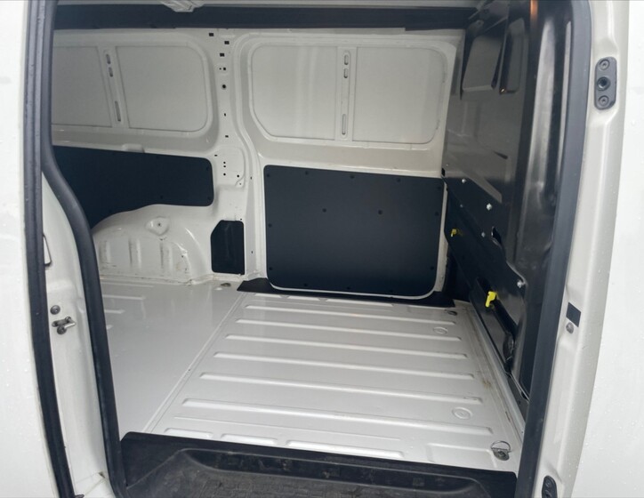 Peugeot Expert 8