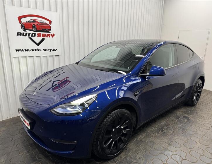 Tesla Model Y 2