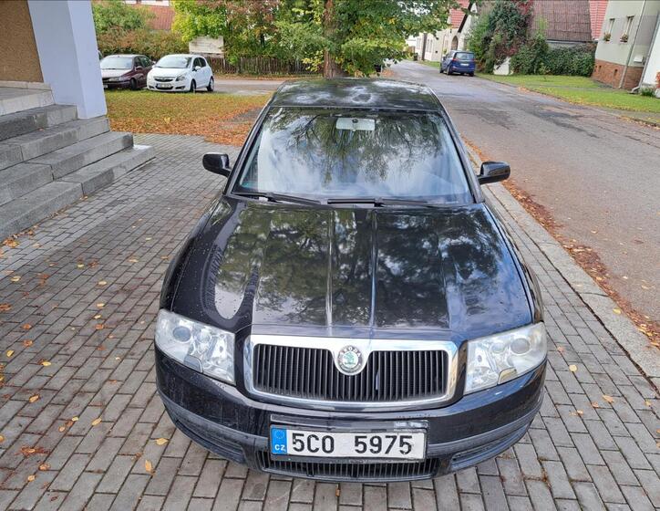 Škoda Superb 18