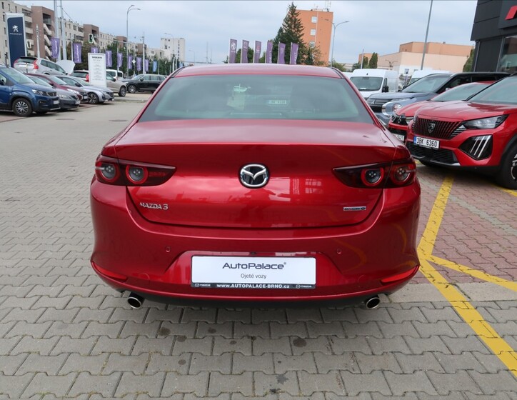 Mazda 3 5
