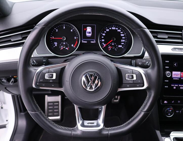 Volkswagen Passat 19