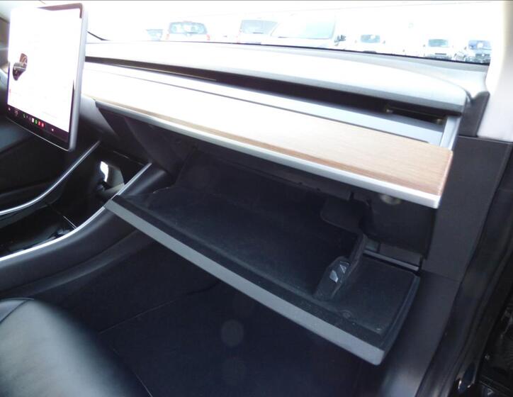 Tesla Model 3 50