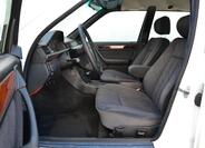 Mercedes-Benz 124 10