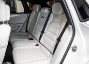 Porsche Macan 10