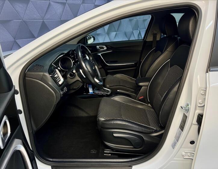 KIA XCeed 11