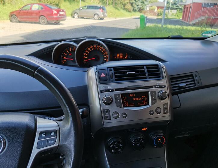 Toyota Verso 14