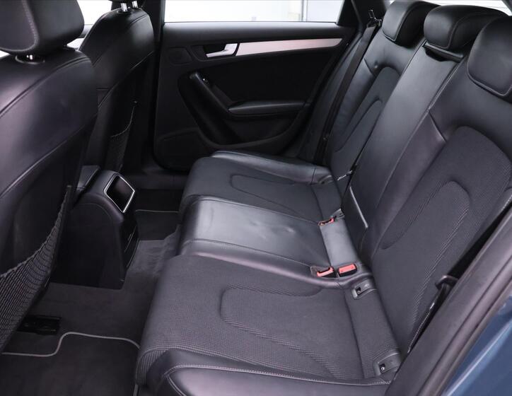 Audi A4 14