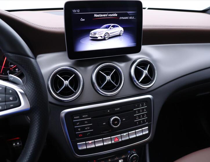 Mercedes-Benz CLA 29