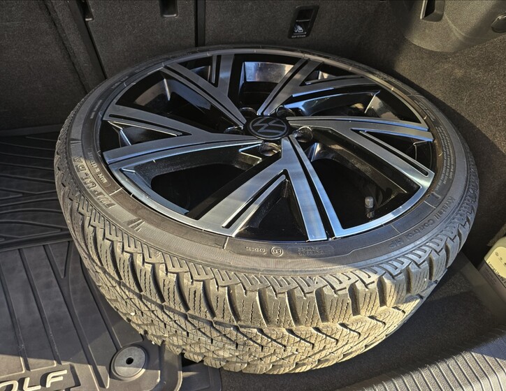 Volkswagen Golf 31