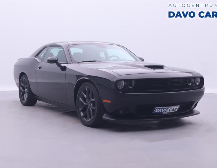Dodge Challenger 1
