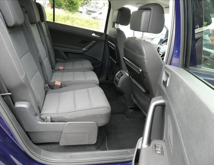 Volkswagen Touran 28