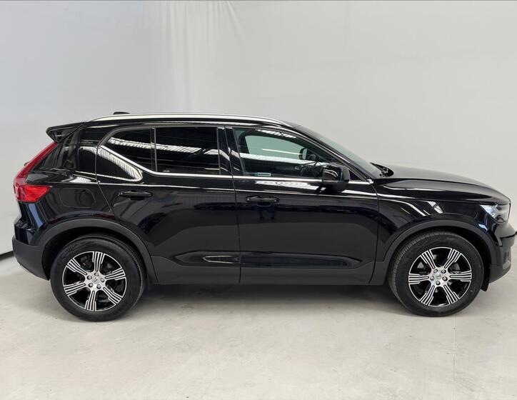 Volvo XC40 4