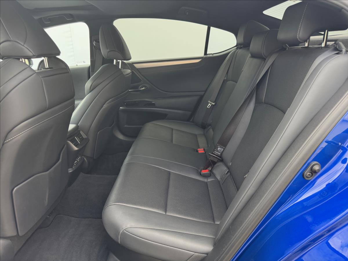 Lexus ES 300h