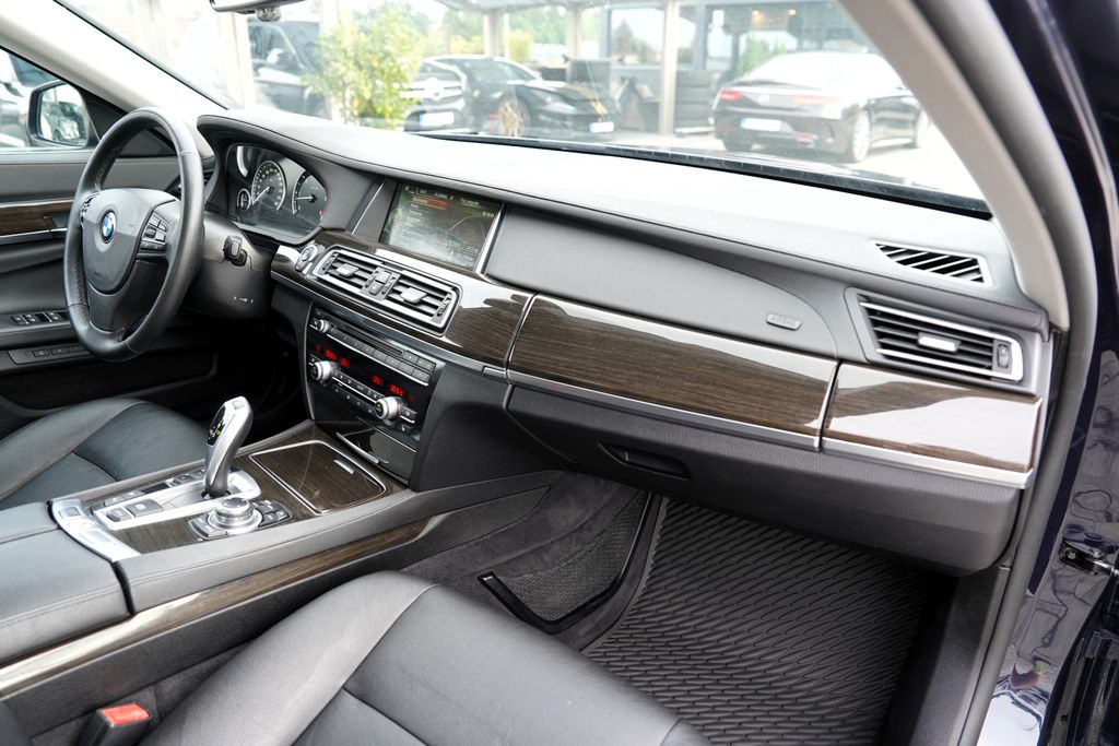 BMW Řada 7