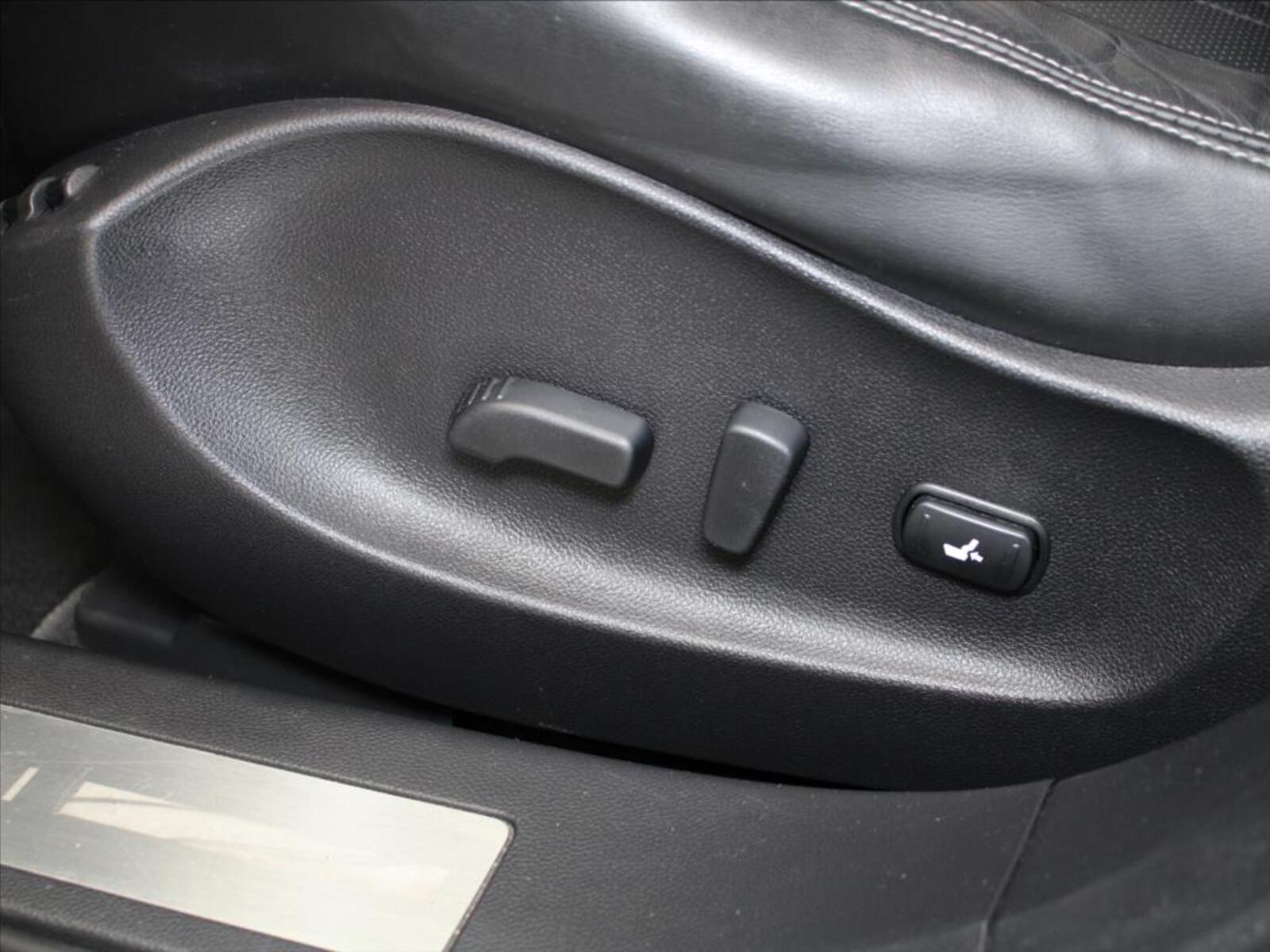 Infiniti FX30 25