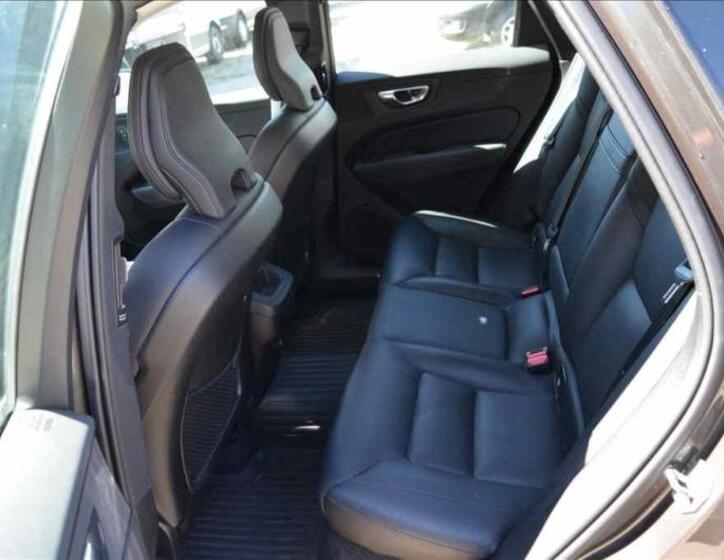 Volvo XC60 13