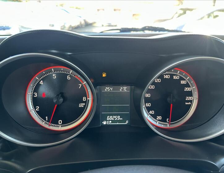 Suzuki Swift 15
