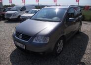 Volkswagen Touran 1