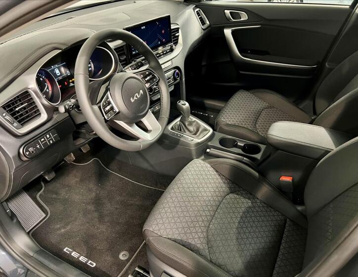KIA Ceed 9