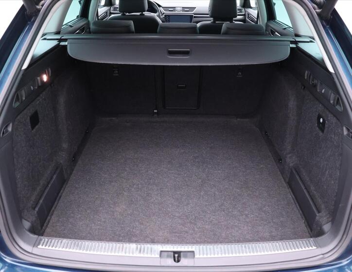 Škoda Superb 10