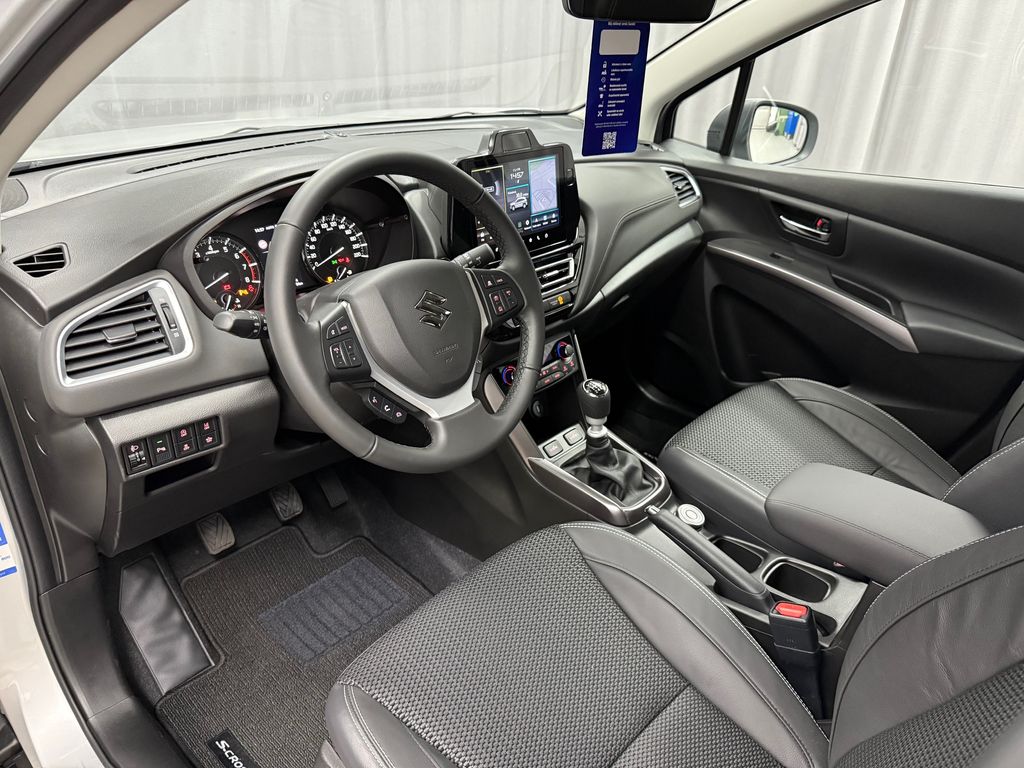 Suzuki S-Cross