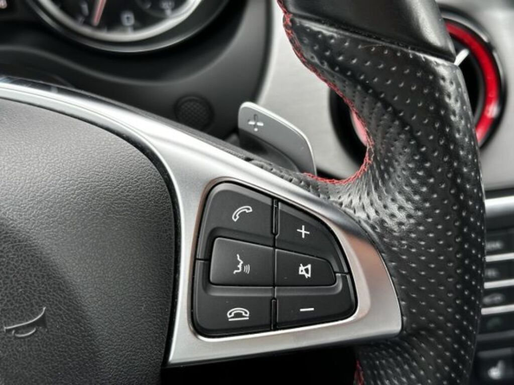 Mercedes-Benz CLA 19