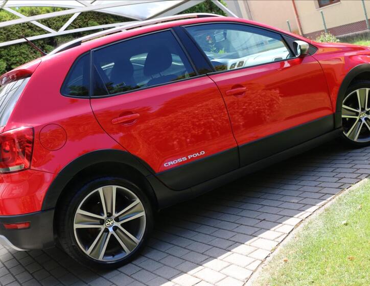Volkswagen Polo 11