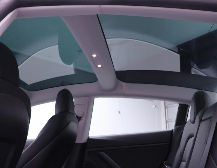 Tesla Model 3 26