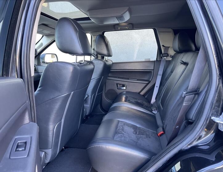 Jeep Grand Cherokee 12