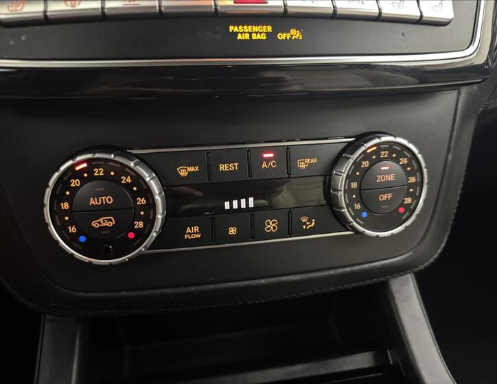Mercedes-Benz GLS 29