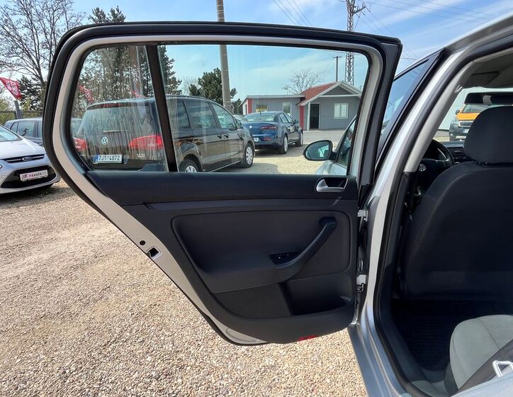 Volkswagen Golf 14