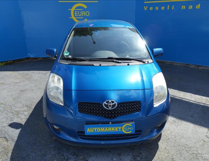 Toyota Yaris 2