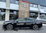 Toyota Camry 4