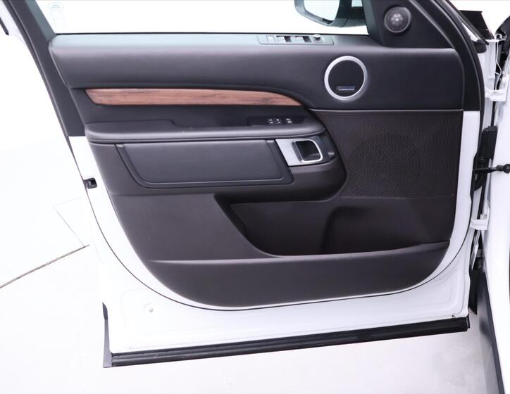 Land Rover Discovery 11