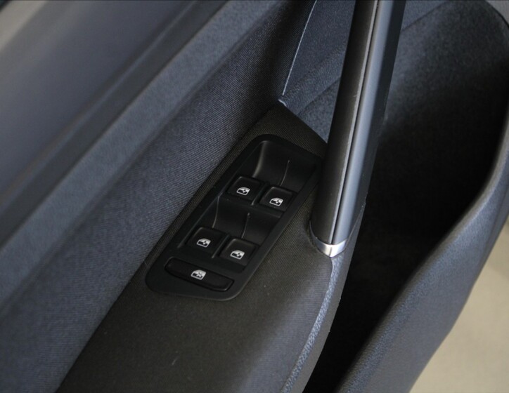 Volkswagen Golf 13