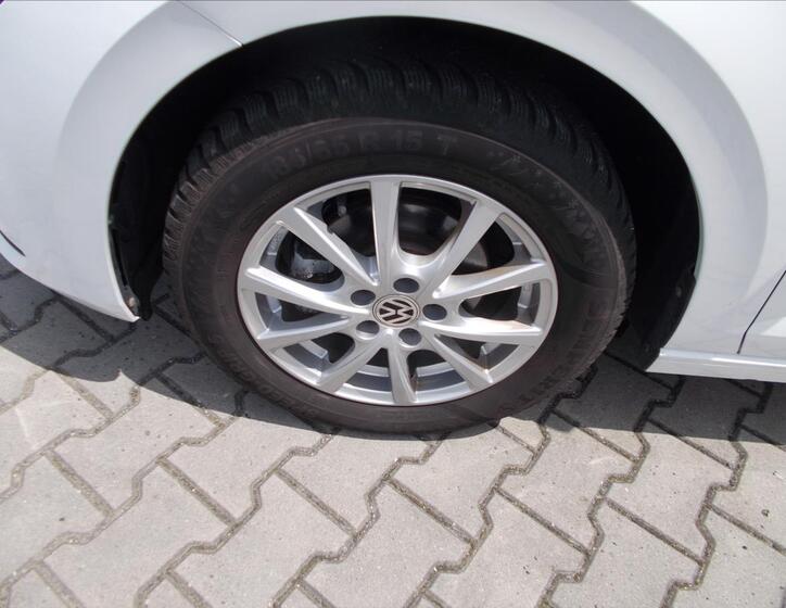 Volkswagen Polo 5