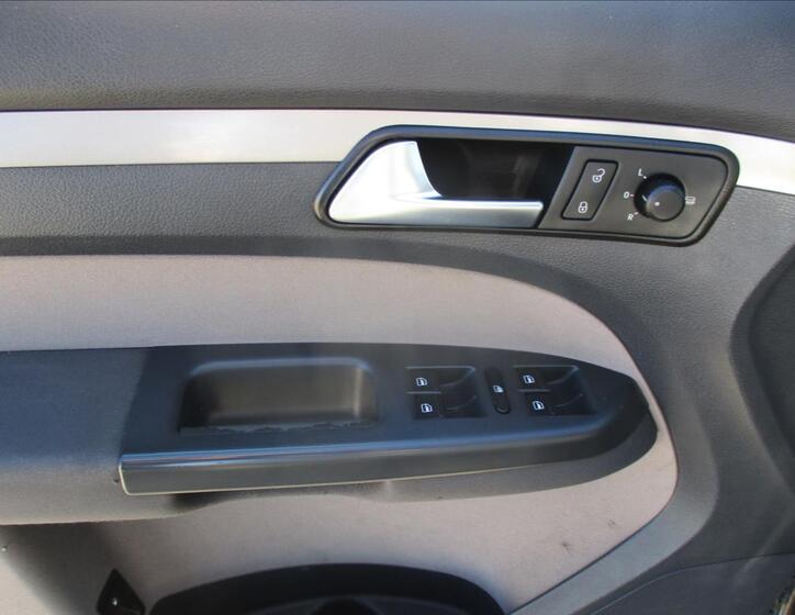 Volkswagen Touran 20