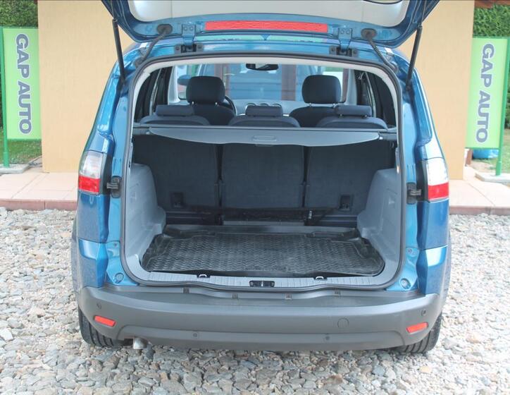 Ford S-MAX 26